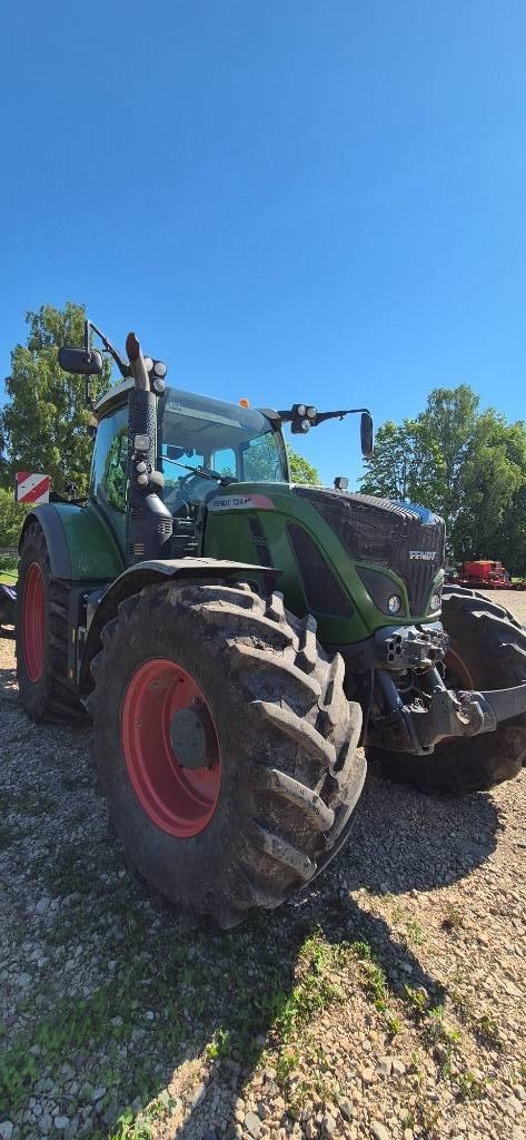 Fendt 724 S4 Power Plus Traktori