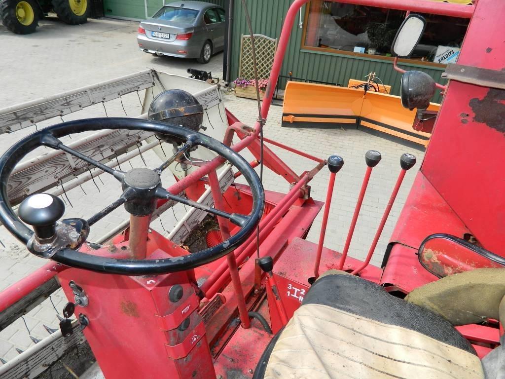 Sampo-Rosenlew 35 Ražas novākšanas kombaini