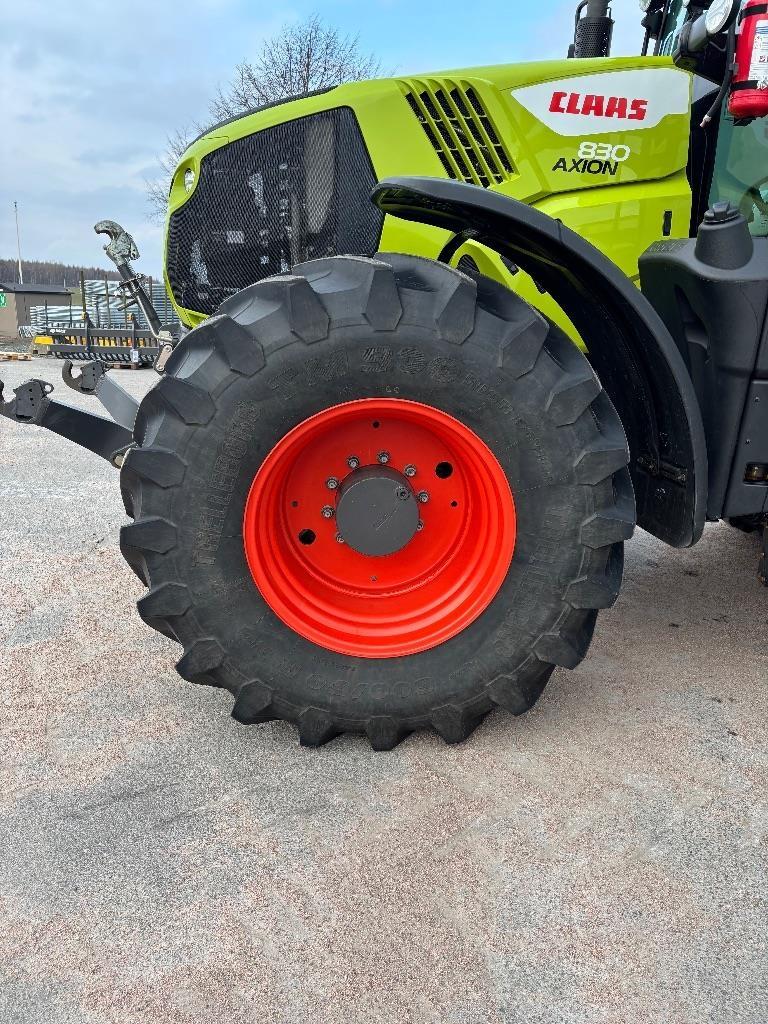CLAAS Axion 830 Cmatic Tractors
