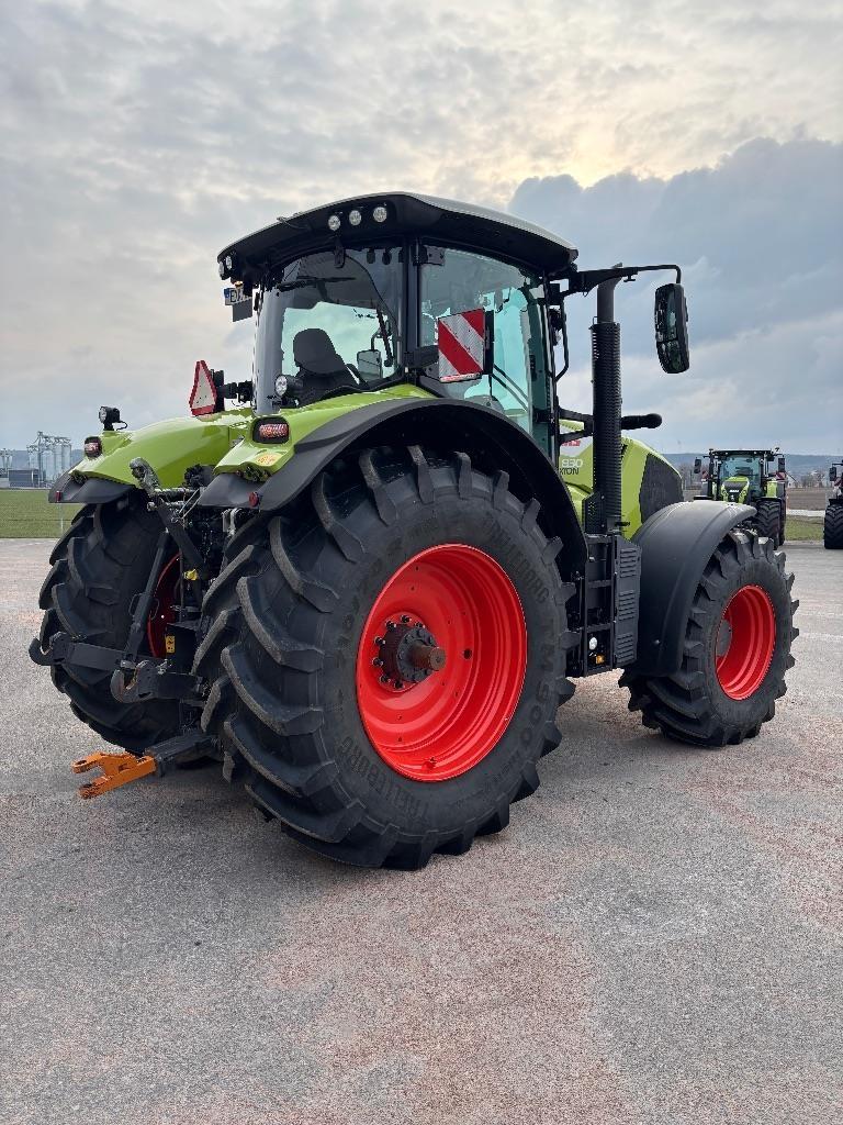 CLAAS Axion 830 Cmatic Tractors