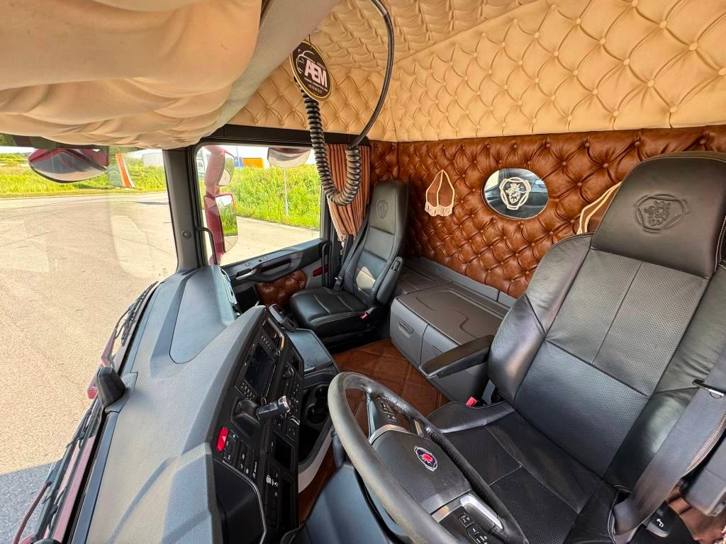 Scania R 500 CB Lastbil med kran