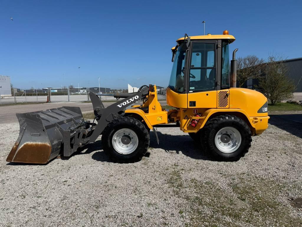 Volvo L 30 B Chargeuse sur pneus