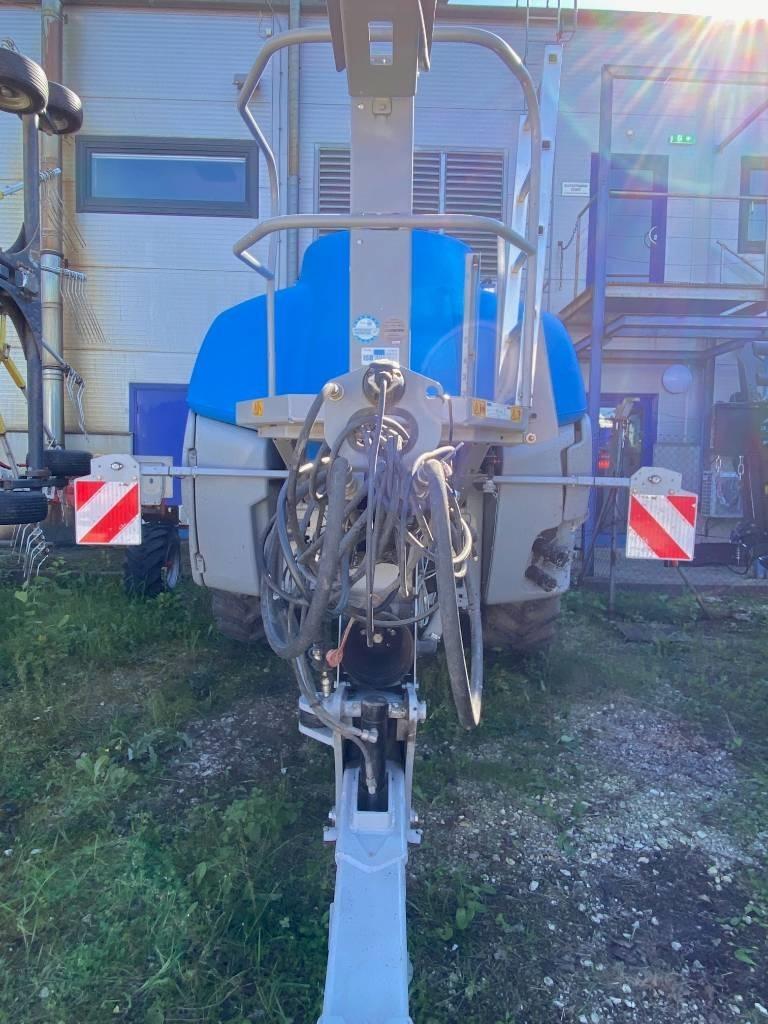 Lemken Vega 12/4000 Irroratrici trainate