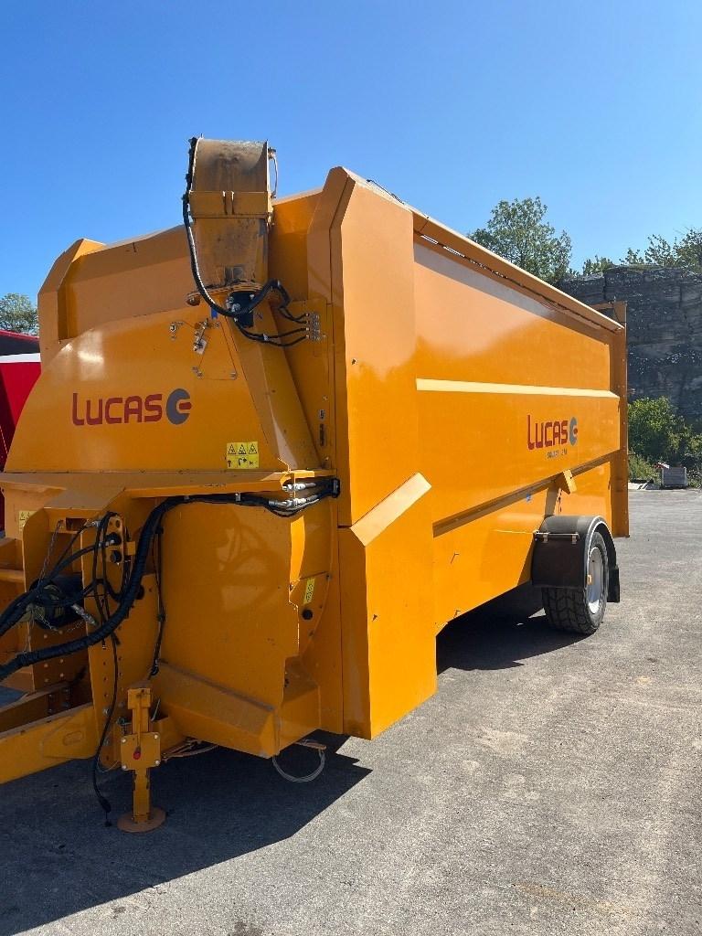 Lucas Square 278 Bale shredders, cutters and unrollers