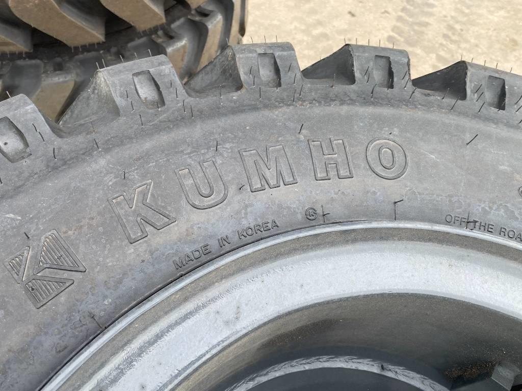 Kumho 10,00-20 Däck, hjul och fälgar