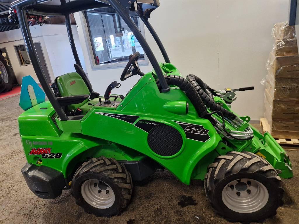 Avant 528 Multi purpose loaders