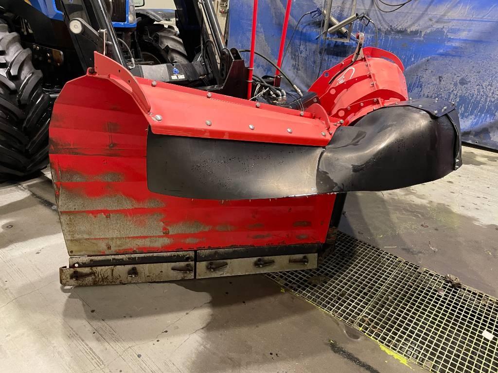 Tokvam VT 320 Snow blades and plows