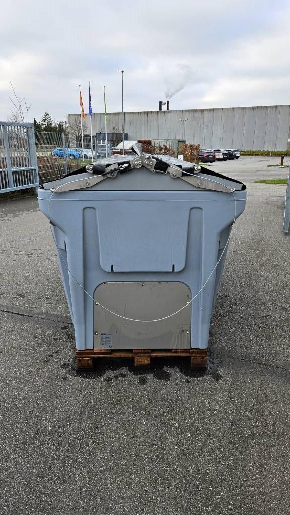 Hilltip 900AM Gritters