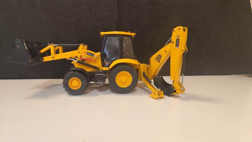 JCB 3 CX Backhoe loaders