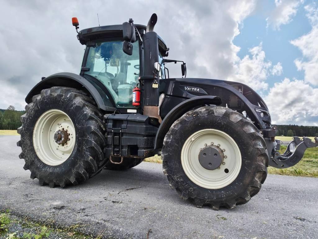 Valtra S 374 Tractors
