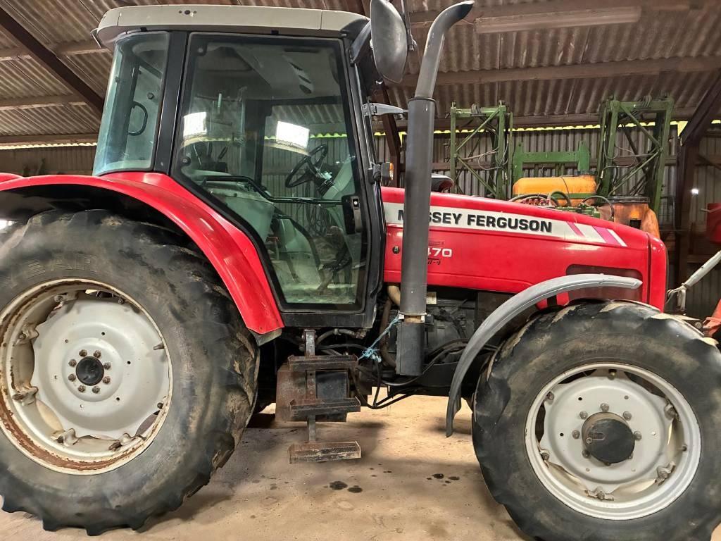 Massey Ferguson 5470 Tractors