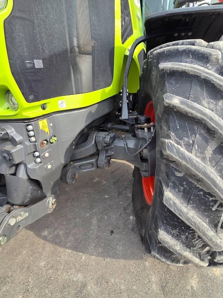 CLAAS Axion 930 Cmatic Tractors
