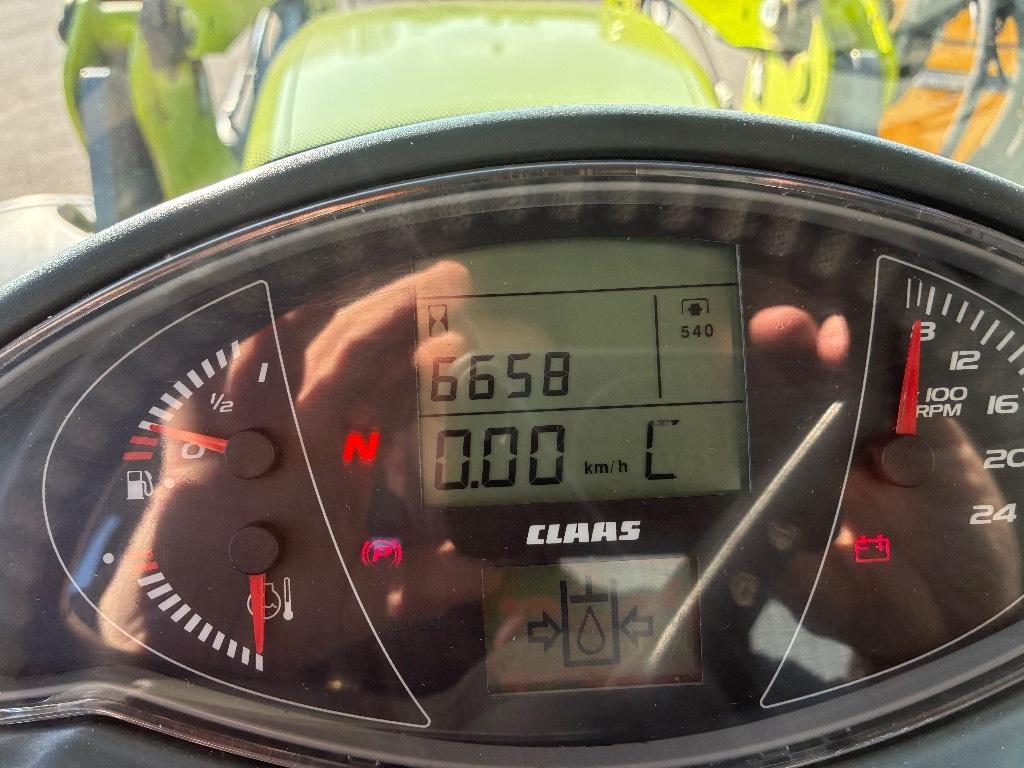 CLAAS Arion 650 Cebis Traktoren
