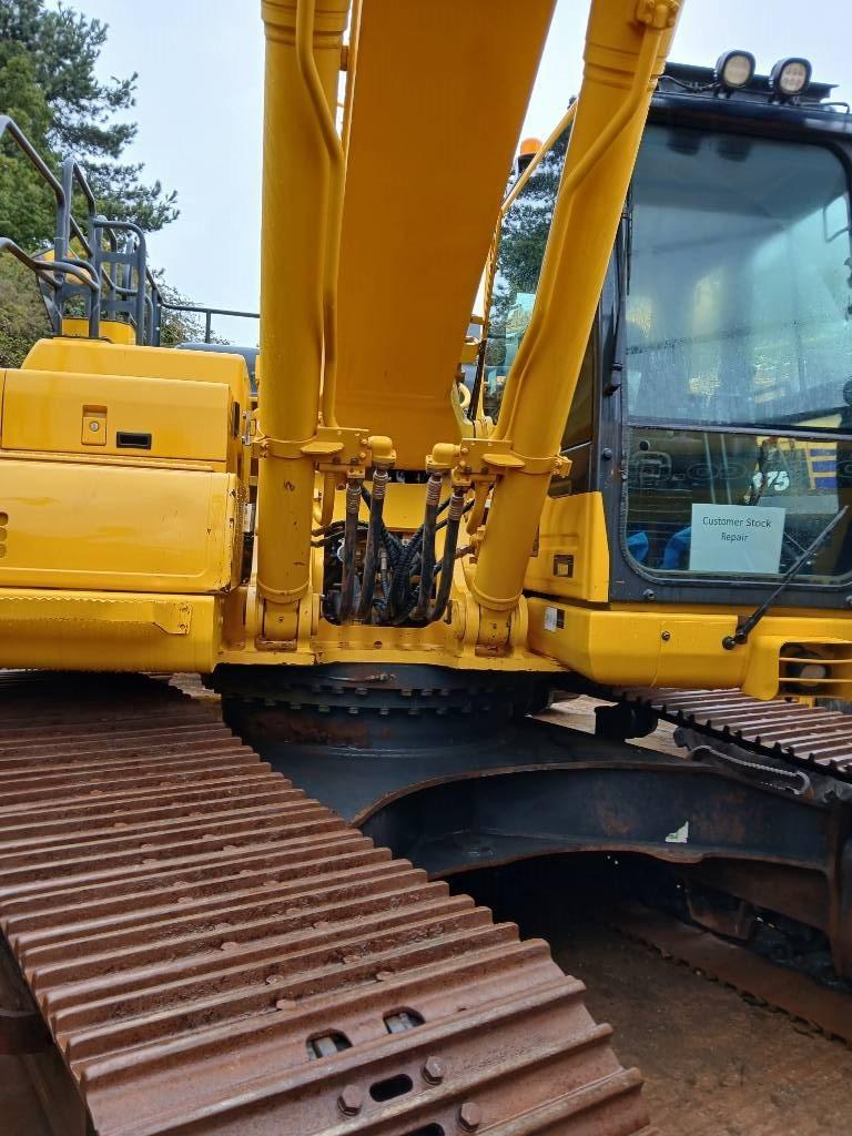 Komatsu HB365LC-3 Hybrid Crawler excavators
