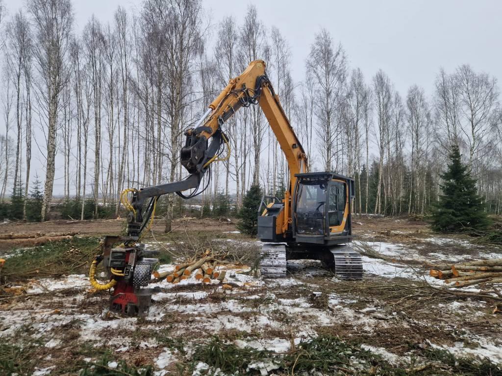 Hyundai Robex 145 LCR-9 A Harvester head LogMax 4000B Crawler excavators