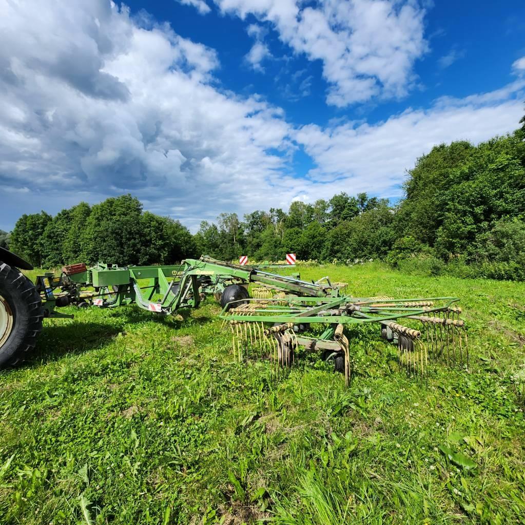 Krone Swadro 1400 Rakes and tedders
