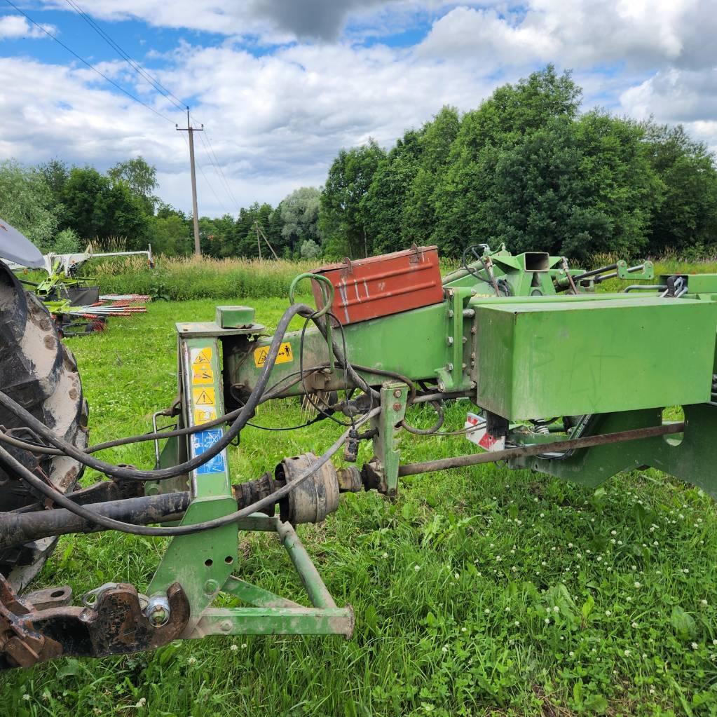 Krone Swadro 1400 Rakes and tedders