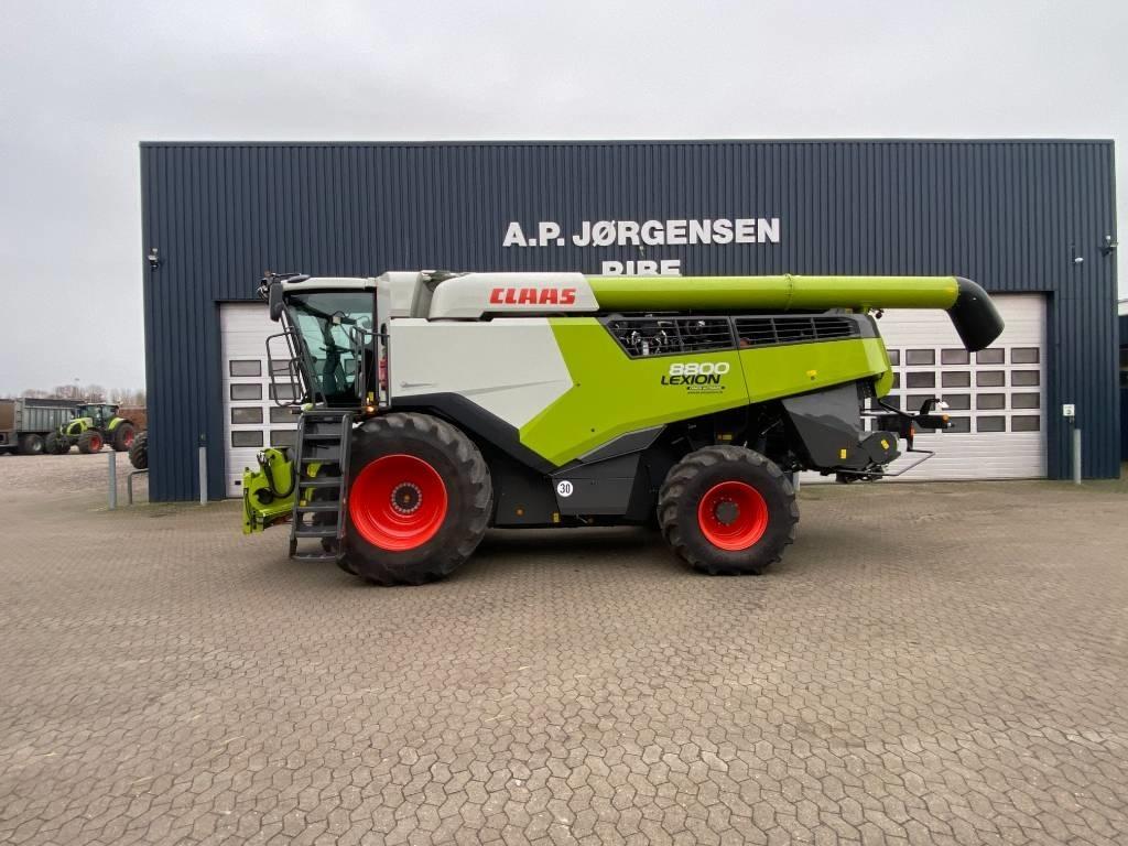 CLAAS Lexion 8800 4WD Mietitrebbiatrici