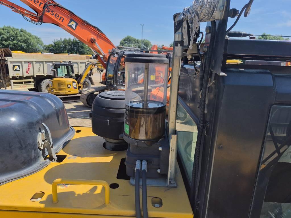 CAT 326FL Rupsgraafmachines