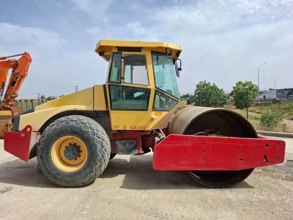 Dynapac CA 302 D Rodillos de un solo tambor