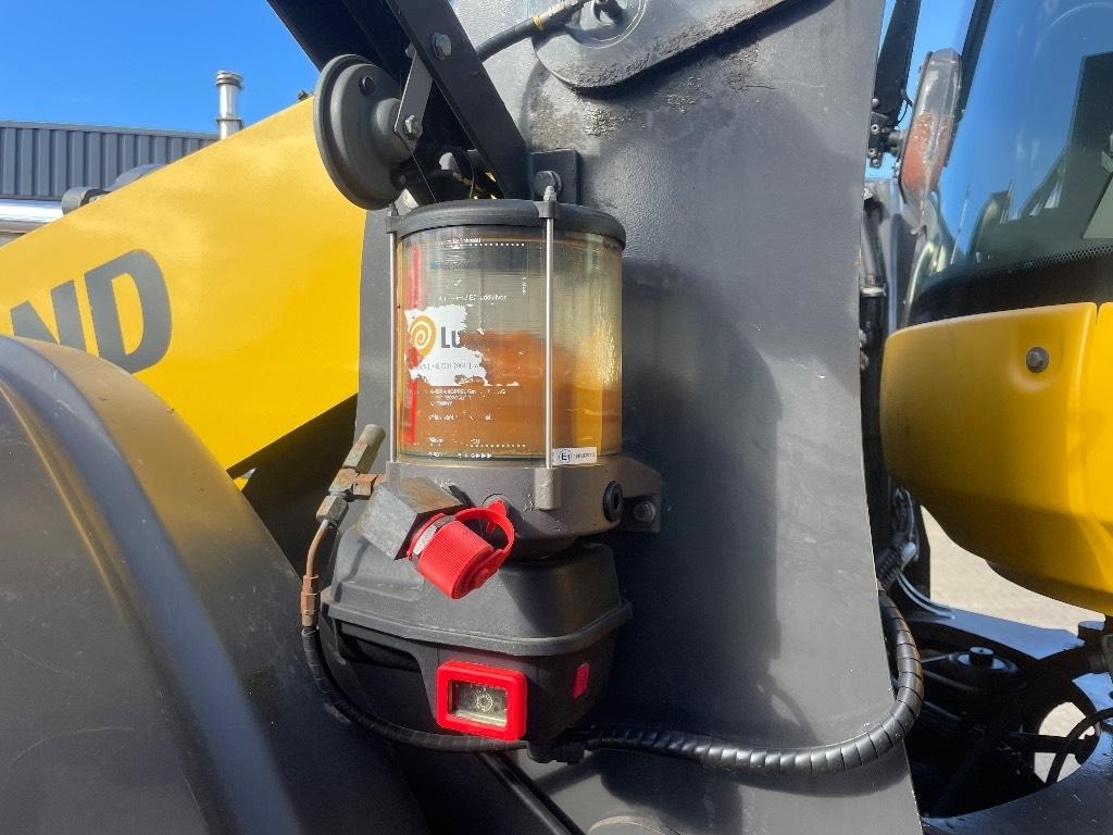 New Holland W 190 Pale gommate