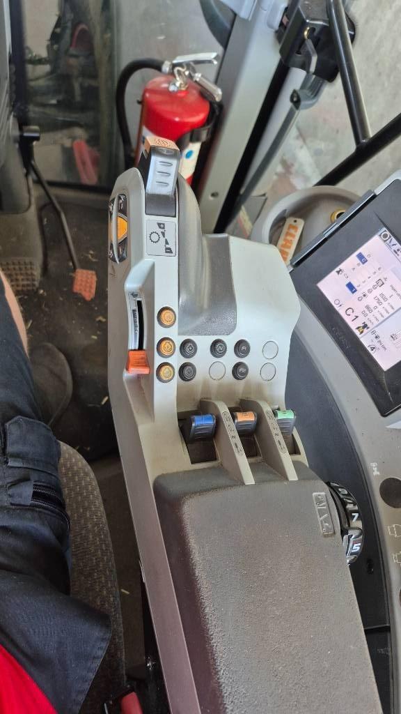 CLAAS Arion 640 Traktorer