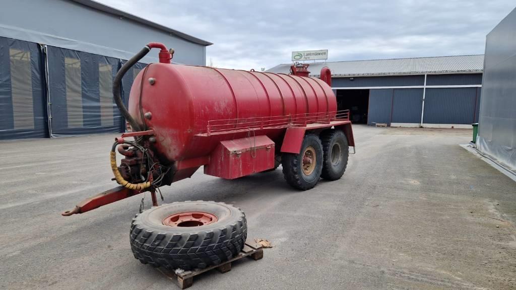  Omavalmiste Levitysvaunu 10m3 Sonstige Landmaschinen