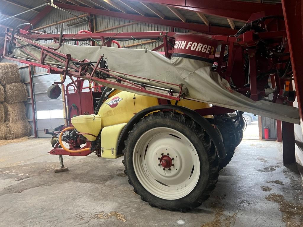 Hardi Commander 2800 Twin Force Trailed sprayers