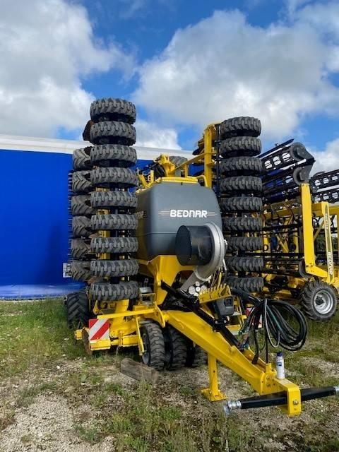 Bednar OMEGA OO 9000 FL Perforatrici