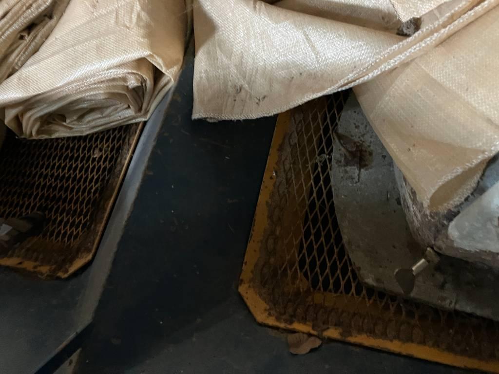 Bogballe D1000 Manure spreaders