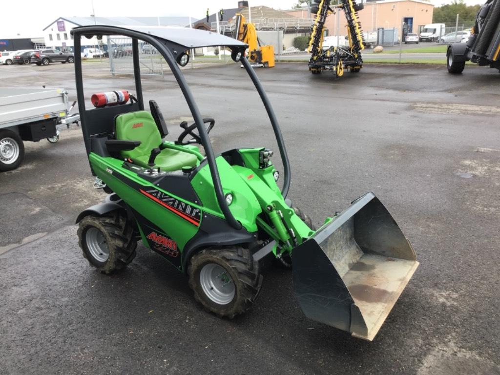 Avant 225 Multi purpose loaders