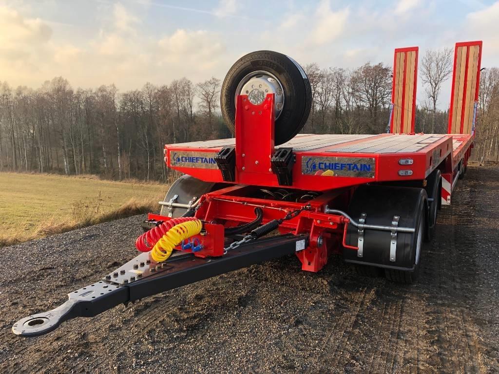 Chieftain 4-axl maskinsläp Maskintransporter