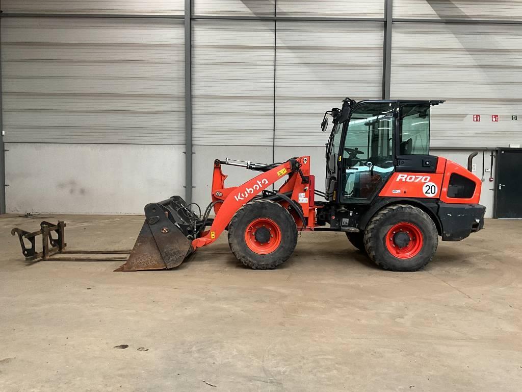 Kubota R 070 Pale gommate