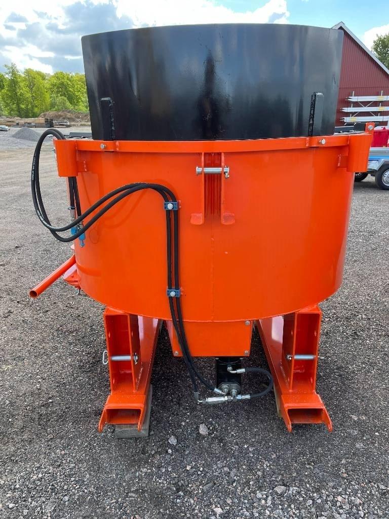 Möre Betongblandare 1600 Hydraulisk drift Betong-/bruksblandare