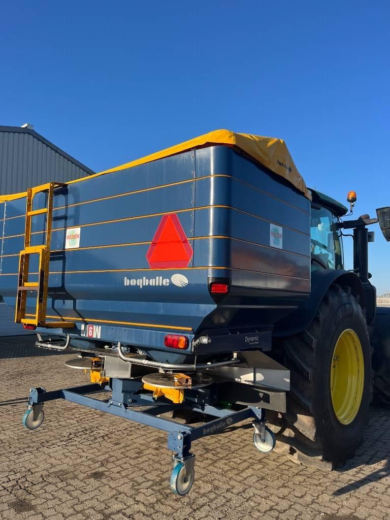 Bogballe M6W Manure spreaders