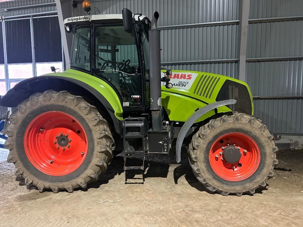 CLAAS 820 Trattori