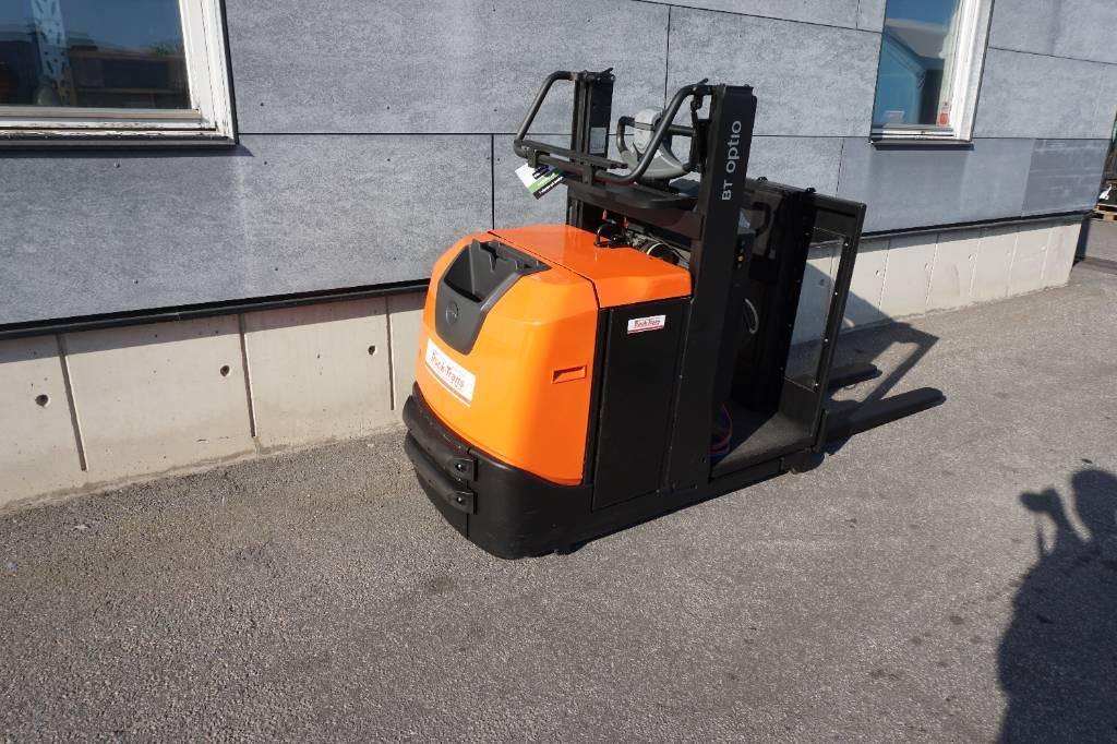 Toyota OSE100 Medium lift order pickers
