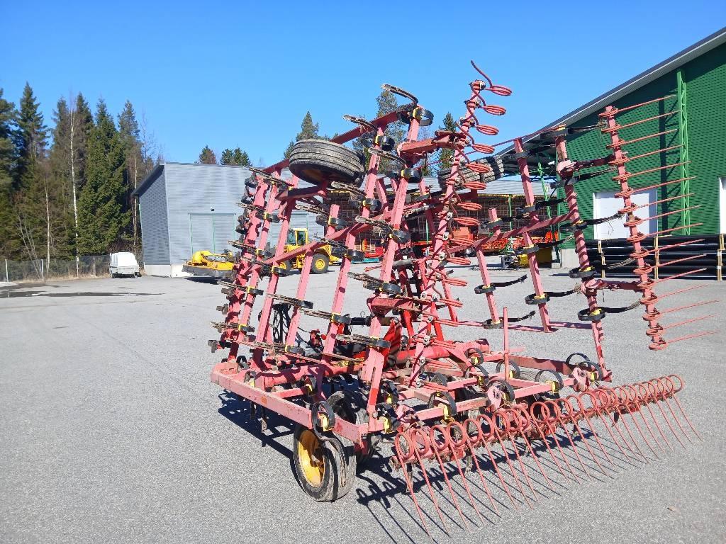 Väderstad NZ600 Harrows
