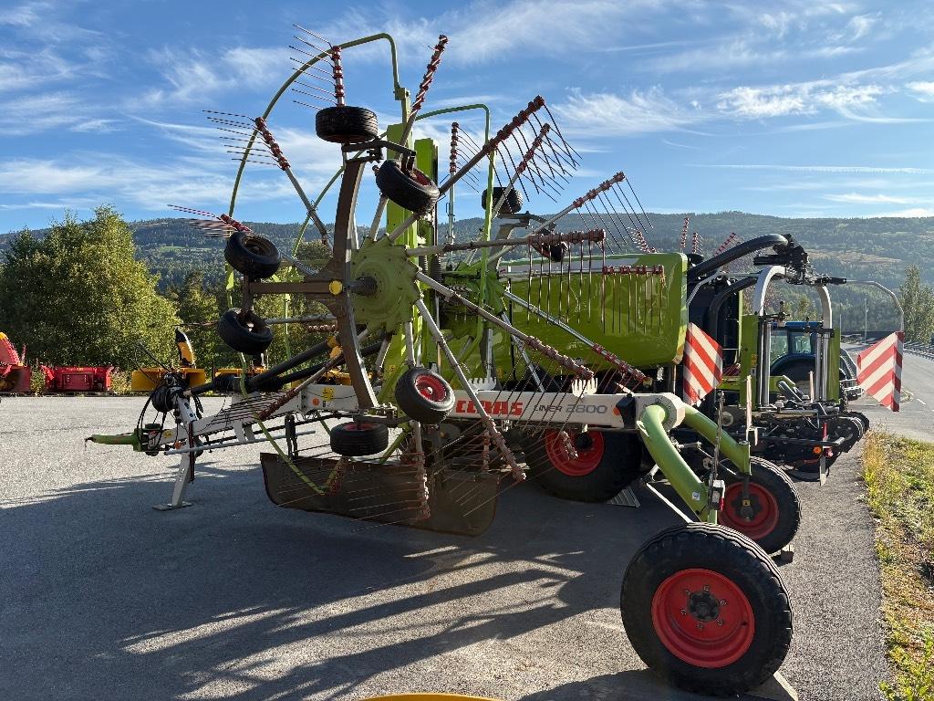 CLAAS Liner 2800 Rakes and tedders