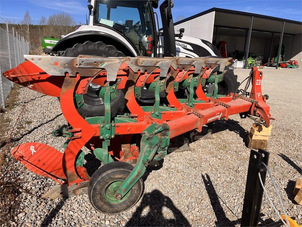Kverneland MODELL E 4 SKÄR Reversible ploughs