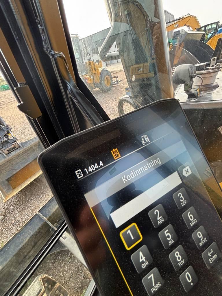 CAT 307,5 Midi excavators 7t - 12t