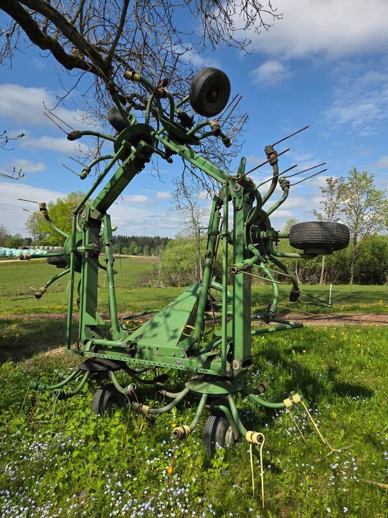 Krone KW 7.70/6x7 Grābekļi un siena ārdītāji