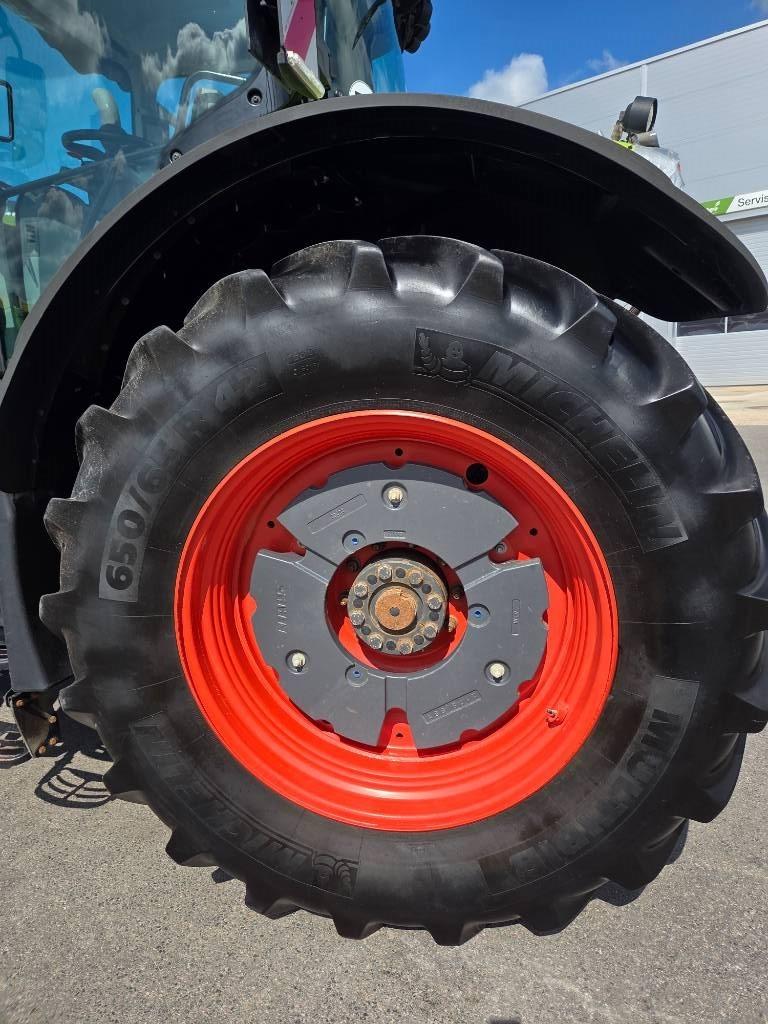 CLAAS Axion 850 Traktorer