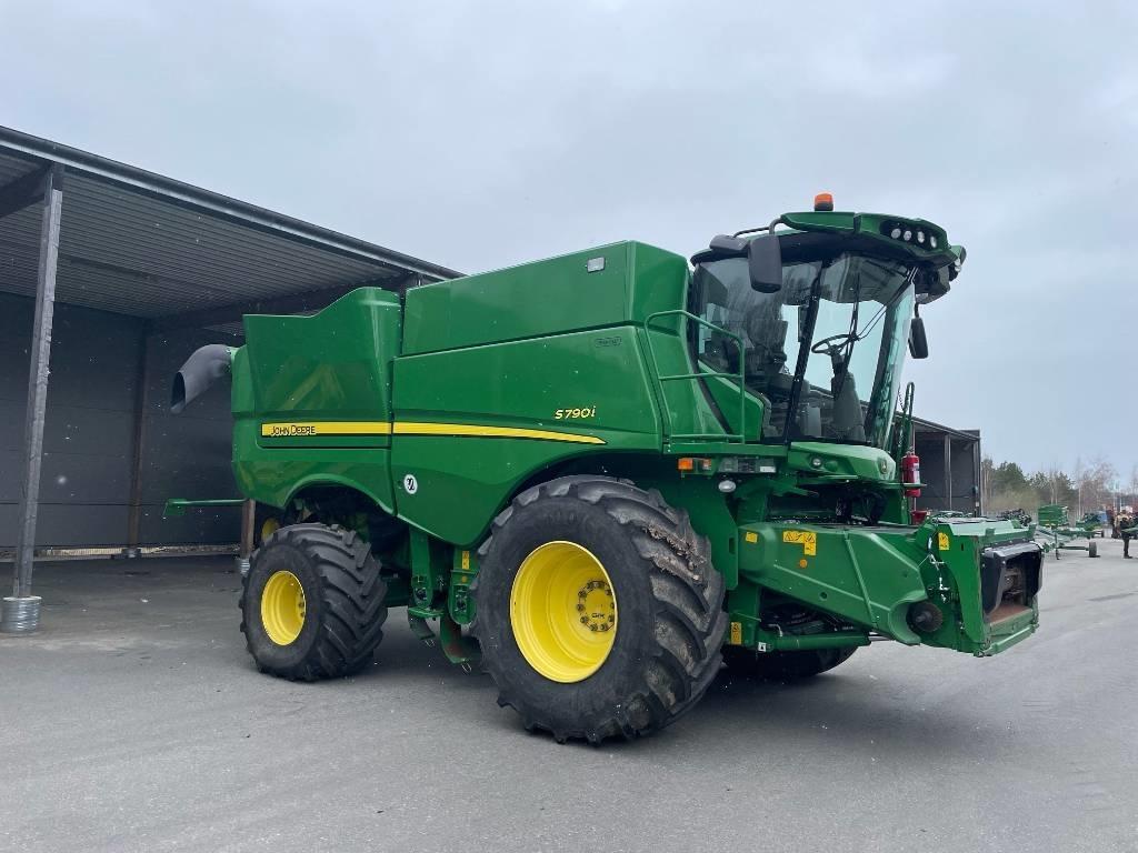 John Deere S790i Skördetröskor
