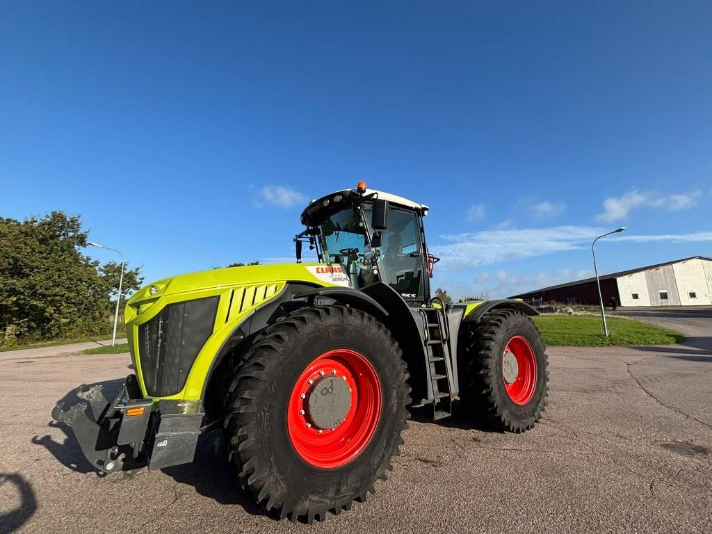 CLAAS Xerion 5000 Trac VC Tractors