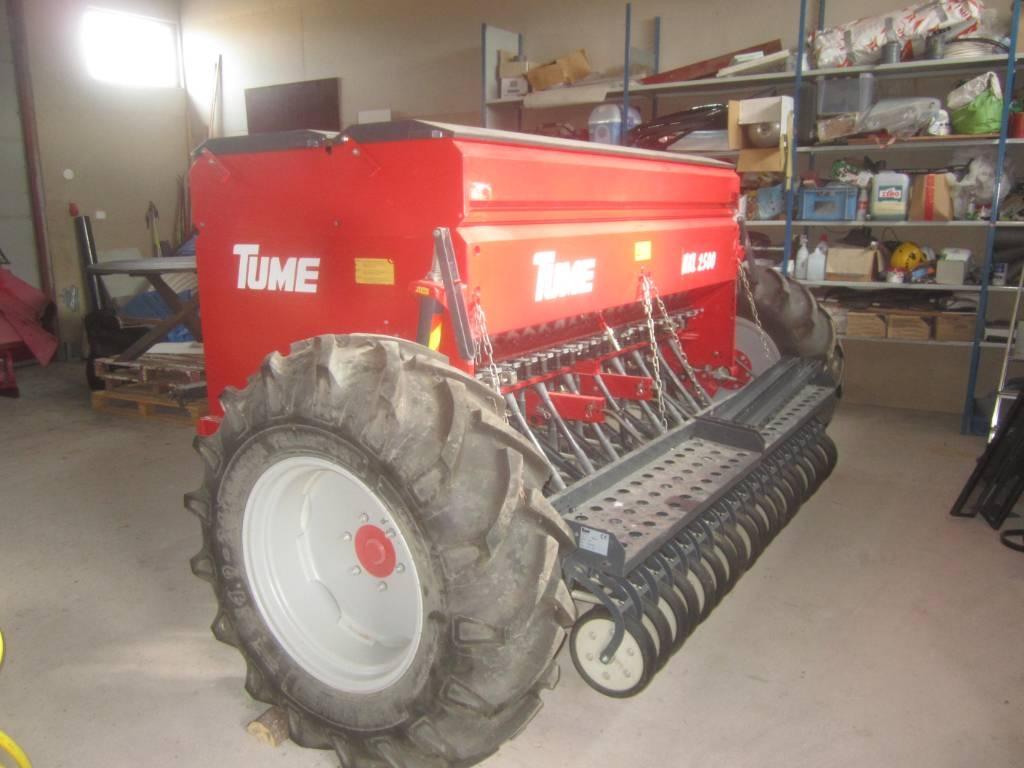 Tume HKL 2500 Täyskiekko vantaat. Seminatrici combinate