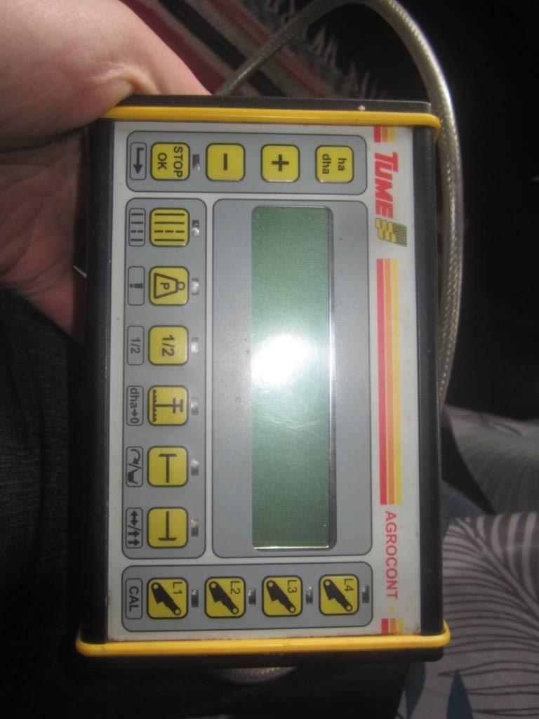 Tume HKL 2500 Täyskiekko vantaat. Seminatrici combinate