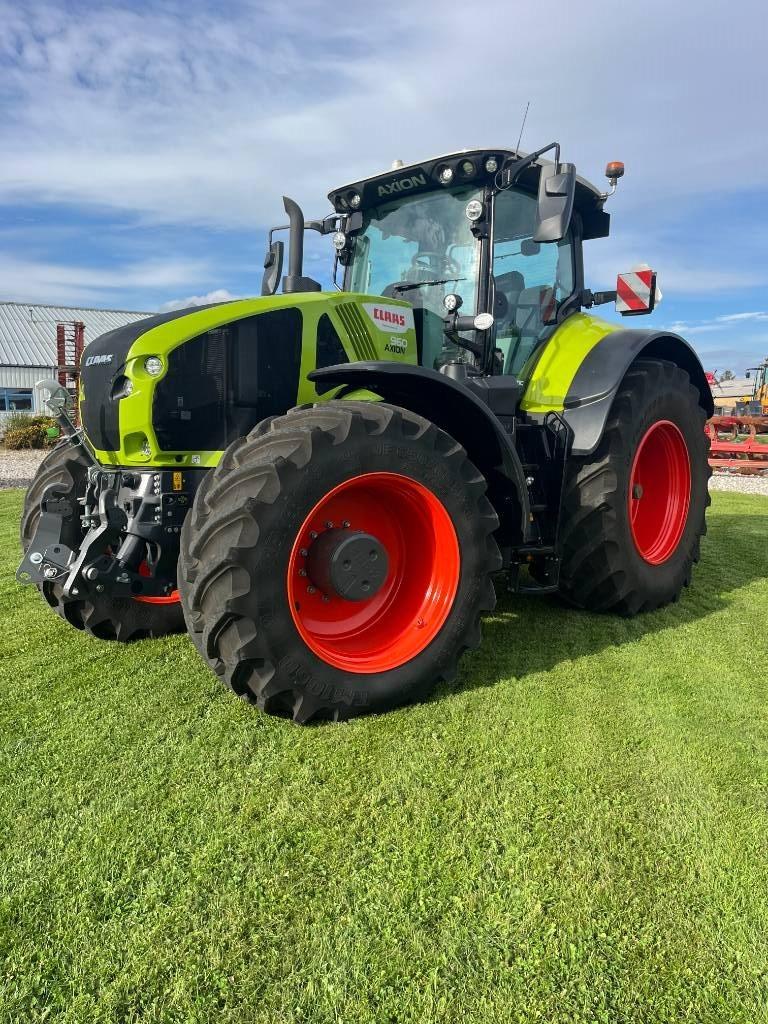 CLAAS Axion 960 Trattori