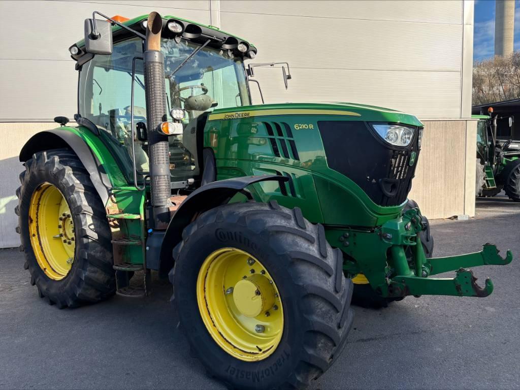 John Deere Traktor 6210 R Traktorer