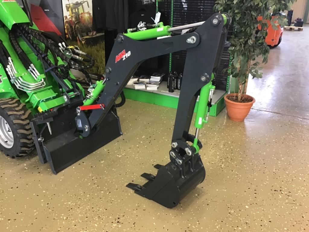 Avant Grävaggregat 210 Mini excavators < 7t (Mini diggers)